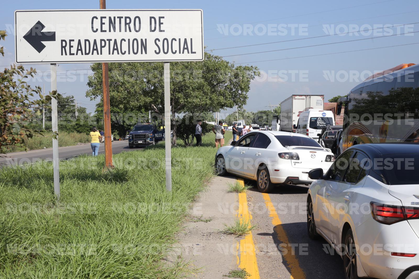 $!Suman 12 muertos en el penal de Mazatlán tras nueva riña y familiares muestran inconformidad