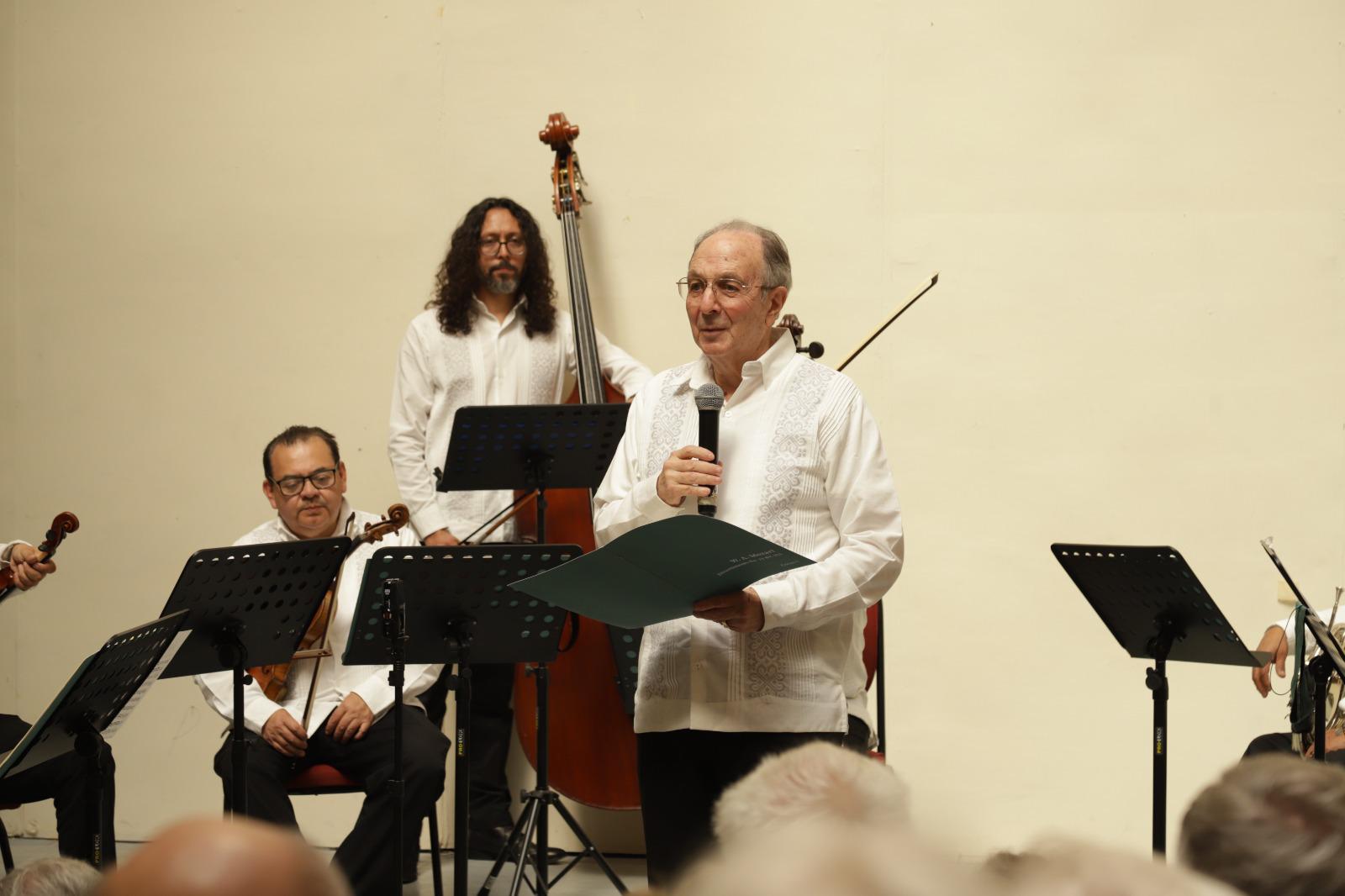 $!Campbell agradeció la oportunidad de colaborar con ellos.