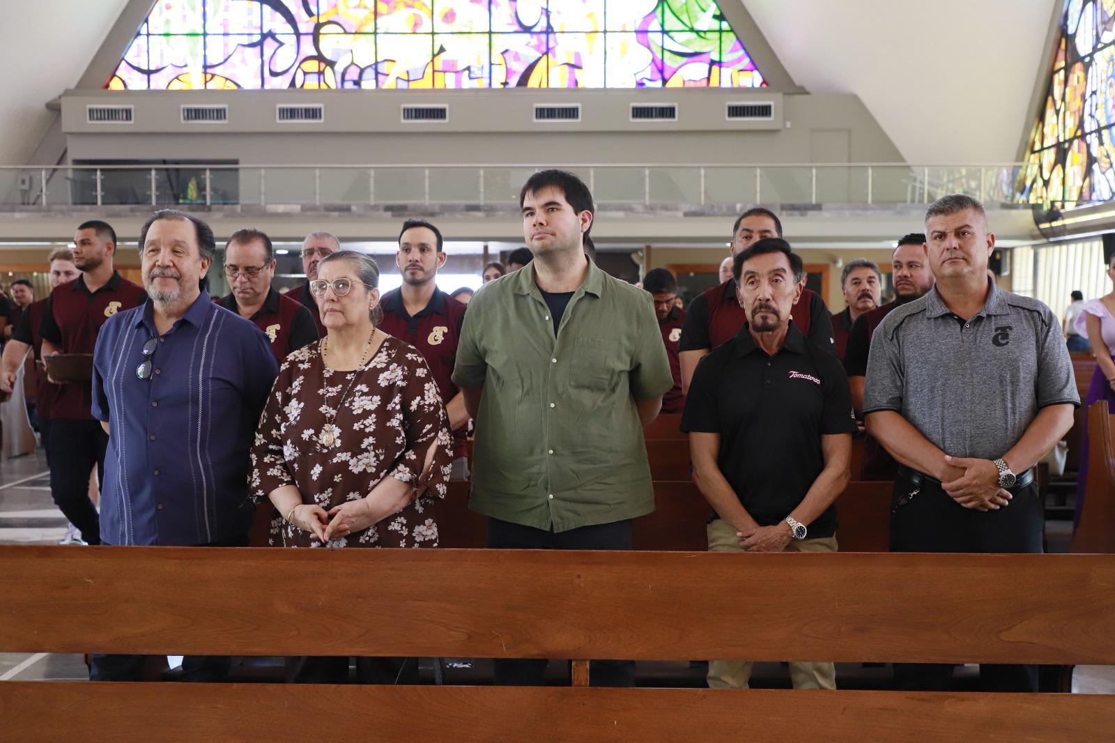 $!Ofrecen misa por la espiritualidad de Tomateros de Culiacán previo a la temporada 2023-2024