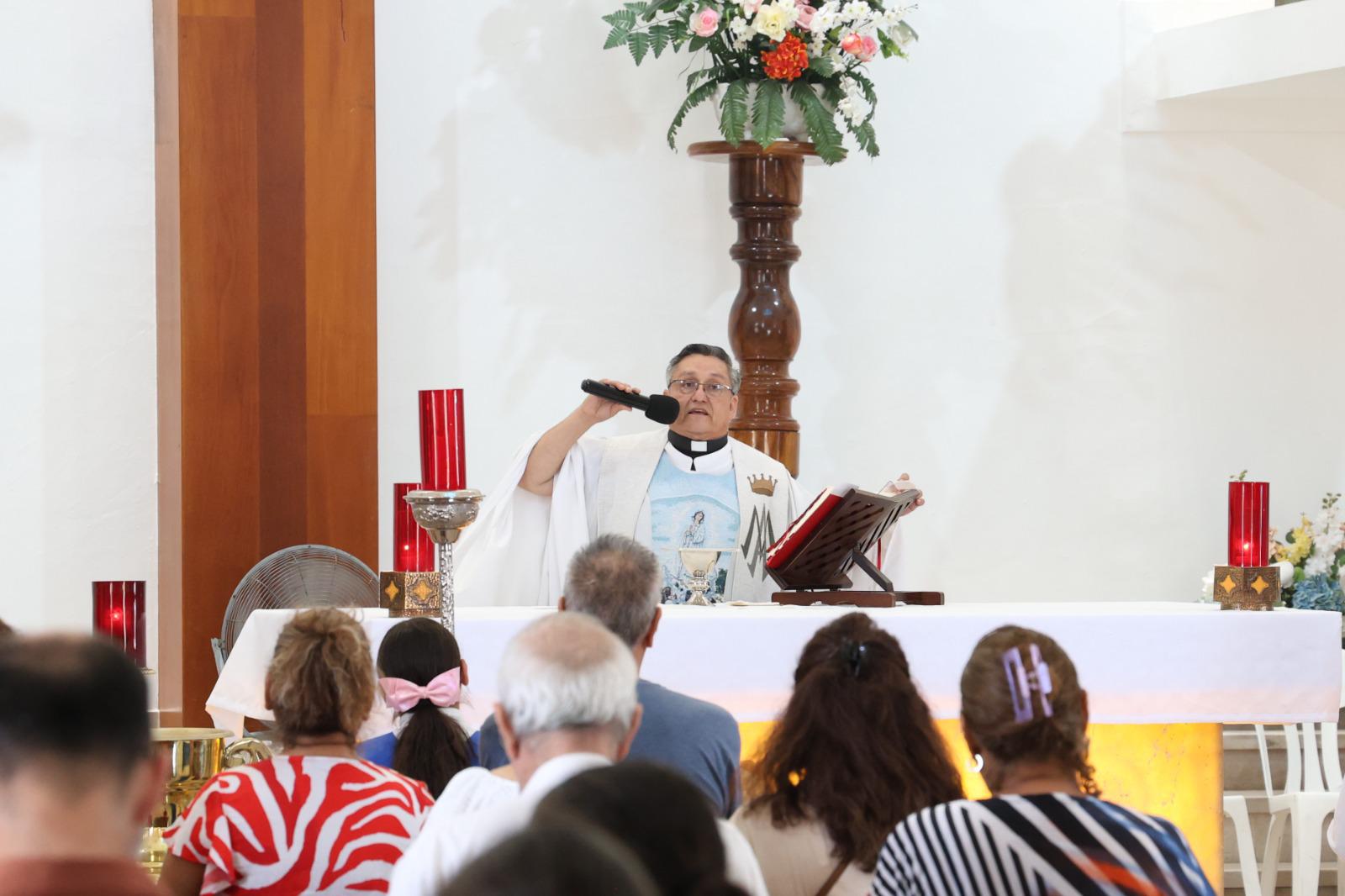 $!Celebra Parroquia de ‘Nuestra Señora de Fátima’ emotiva misa de exaltación a la Santa Cruz