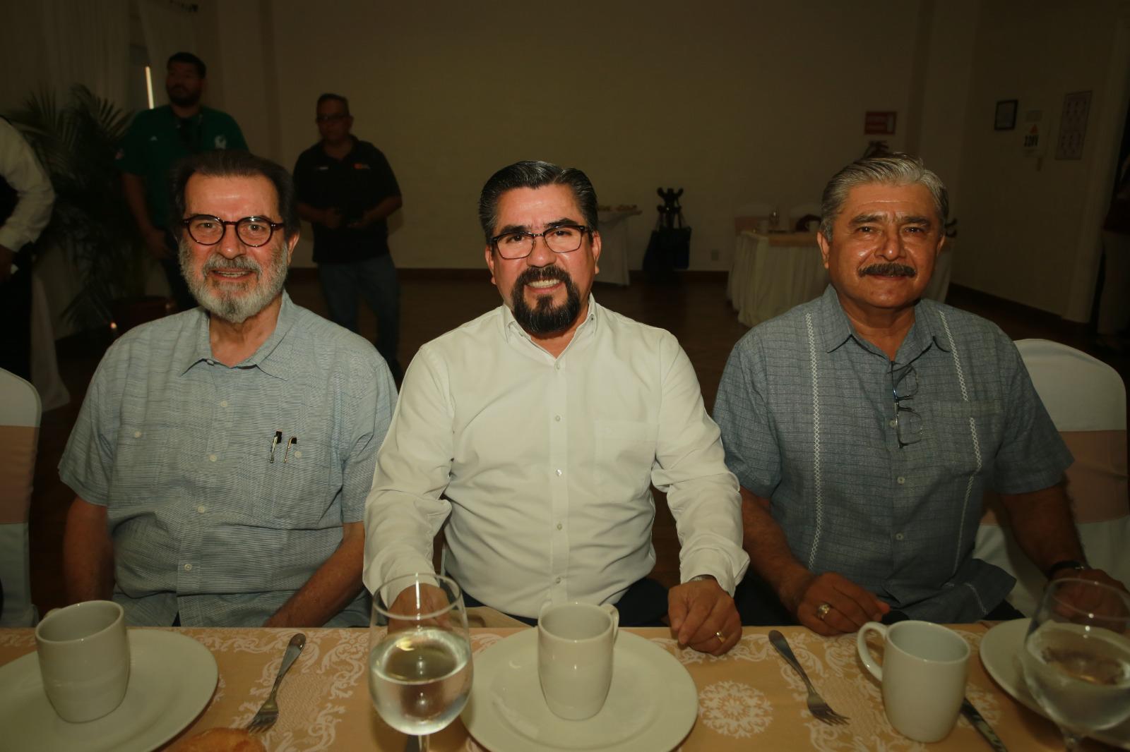 $!Rodolfo Kelly, Alfredo Valdés y Hugo Gutiérrez.