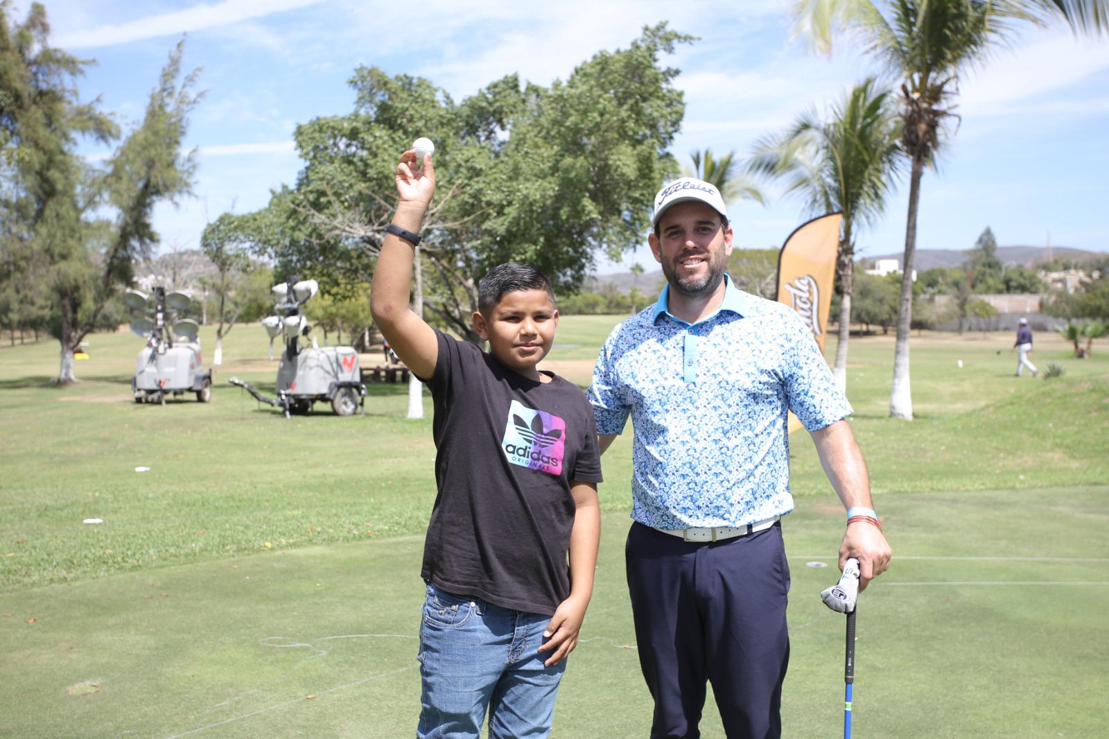 $!Cortan listón de inicio de Torneo Anual de Golf Foden, en Club Campestre