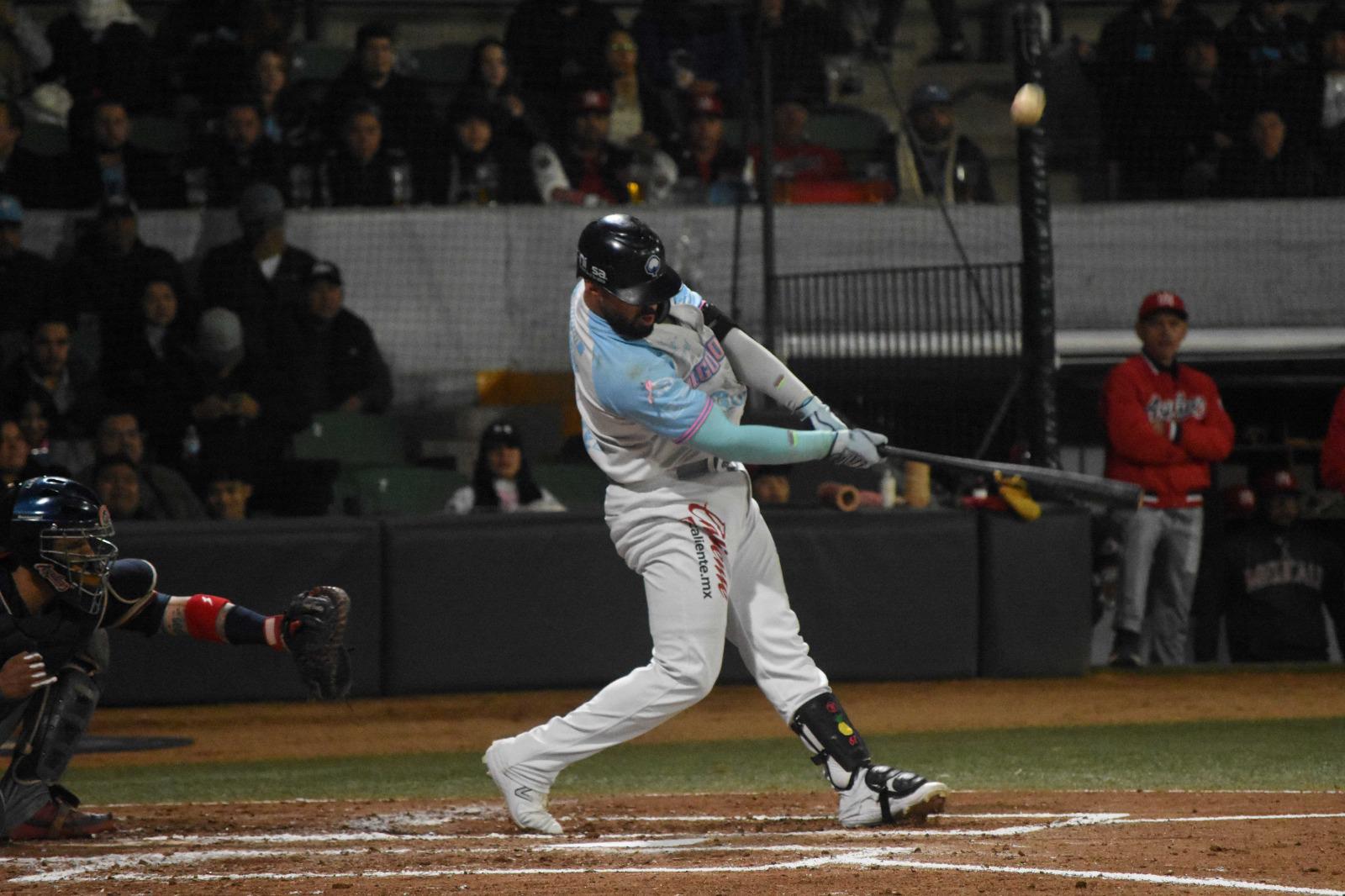 $!Águilas de Mexicali logra la proeza y se instala en las semifinales