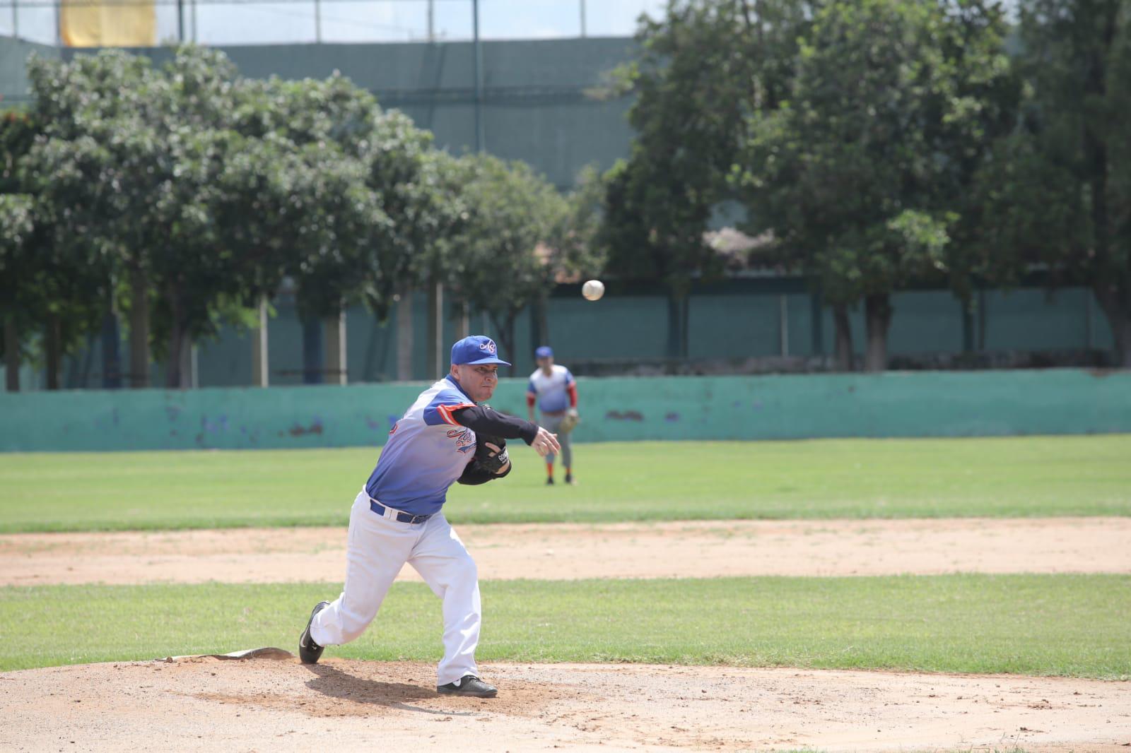 $!SUTERM logra electrizante campeonato en el beisbol 40 Años y Más del Muralla