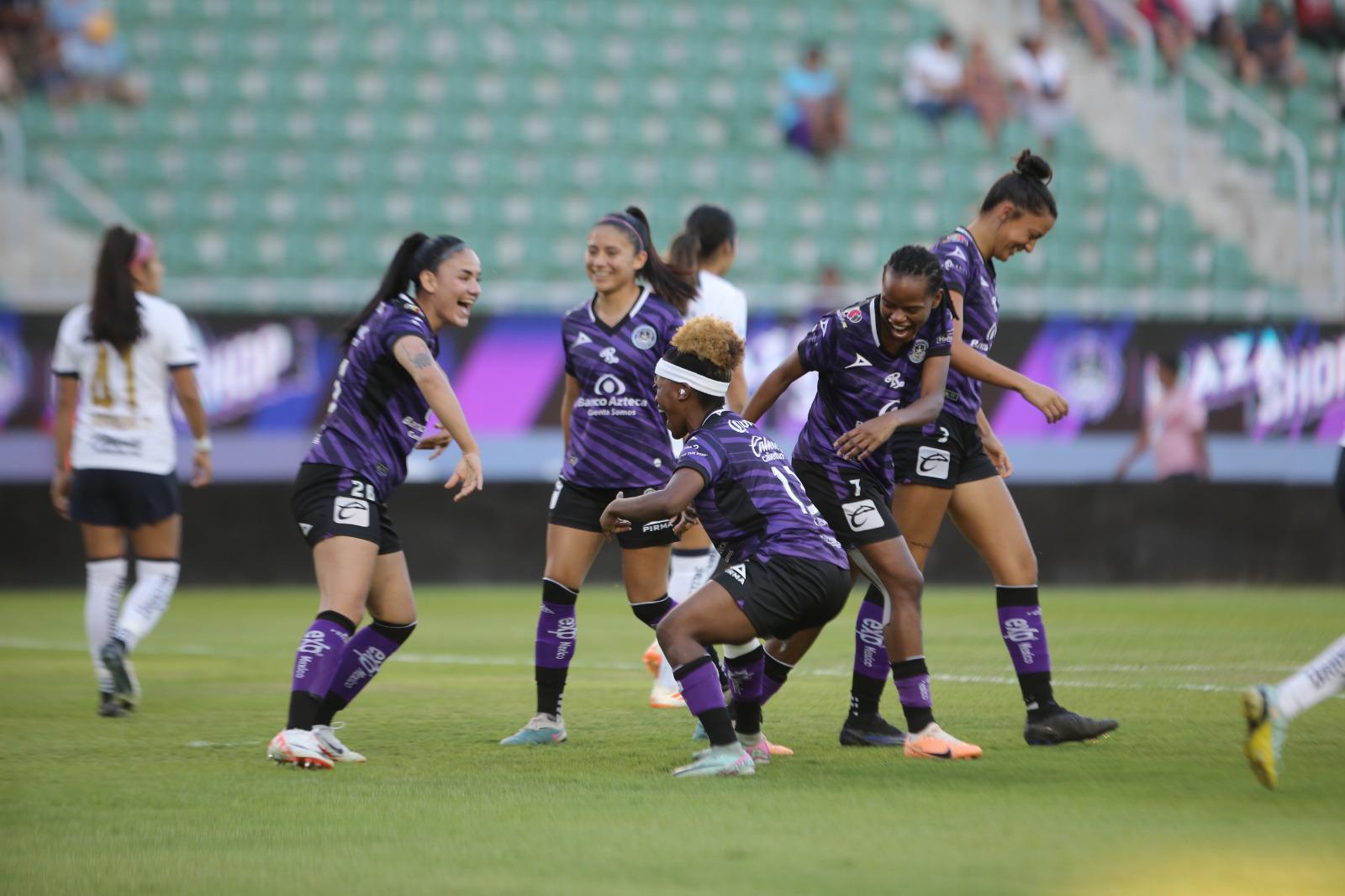 $!Mazatlán Femenil se despide en casa con escandalosa goleada ante Pumas