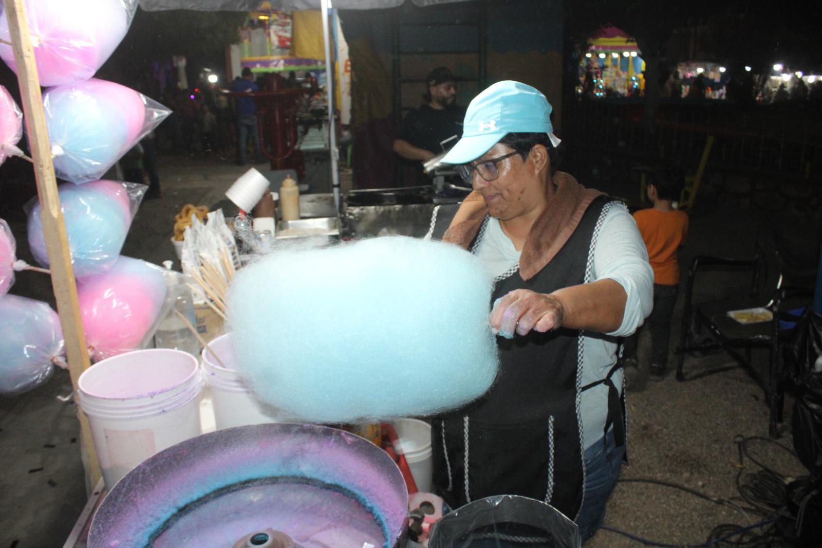 $!Belén, una vida itinerante de trabajo en las ferias populares de México