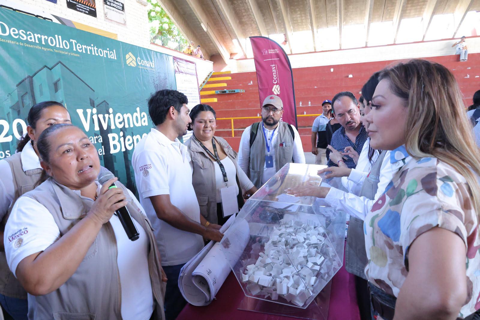 $!Realizan sorteo del programa Vivienda para el Bienestar en el municipio de Rosario