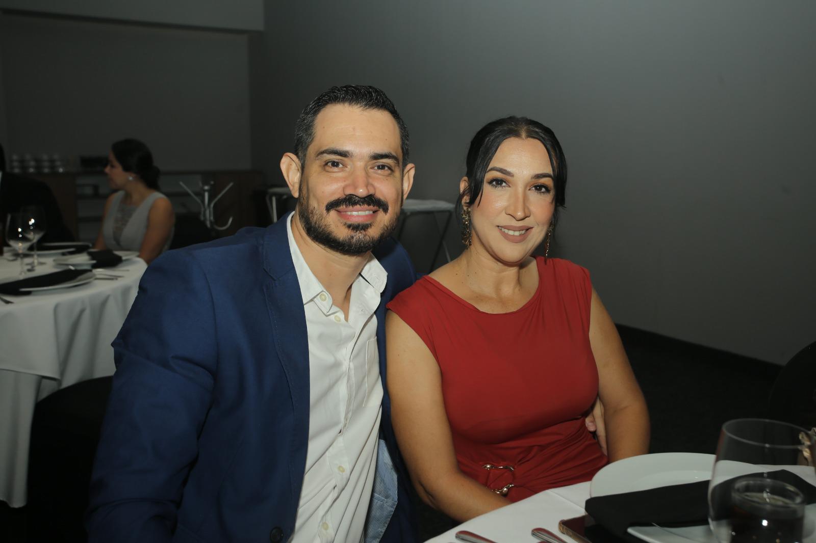 $!Héctor Gallardo y Lluvia Cisneros.