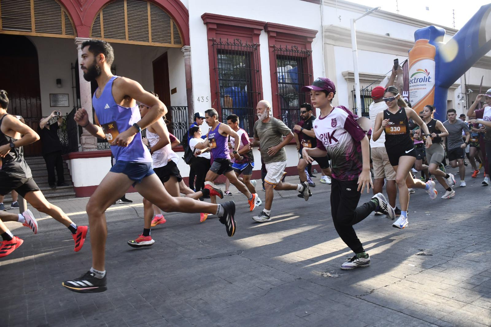 $!Celebra IPN en Culiacán 89 aniversario de su fundación con tradicional carrera pedestre