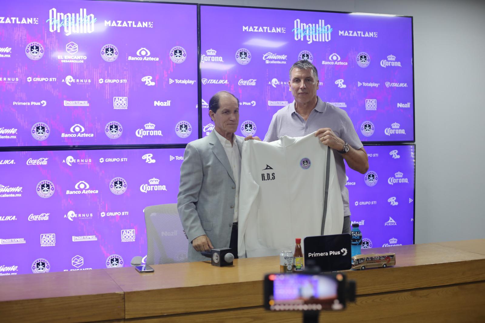 $!Robert Dante Siboldi con Mazatlán: ‘Queremos dejar atrás las multas y pensar en clasificar’