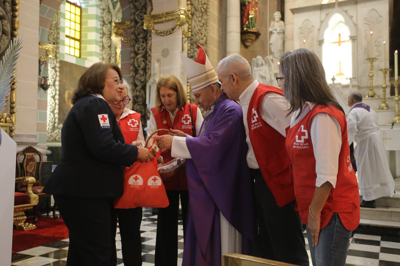 $!Obispo de Mazatlán invita a colaborar en la Colecta Nacional de la Cruz Roja Mexicana