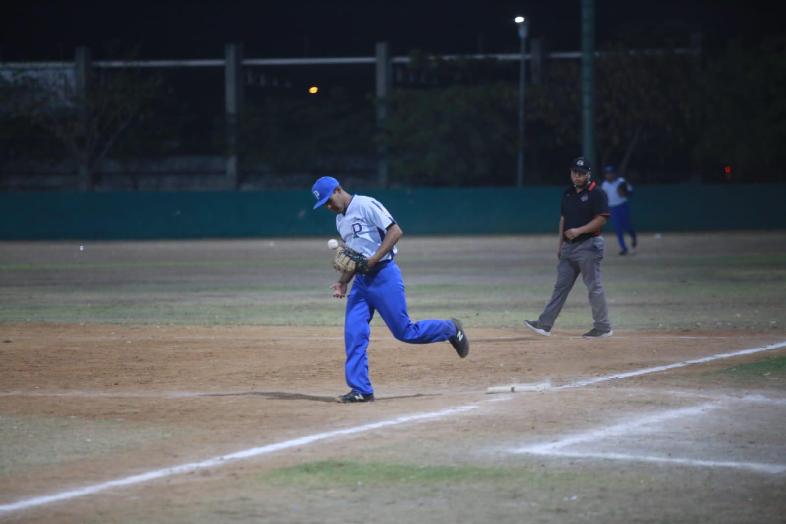 $!Picudos y Bird protagonizan juegazo en la Primera Fuerza