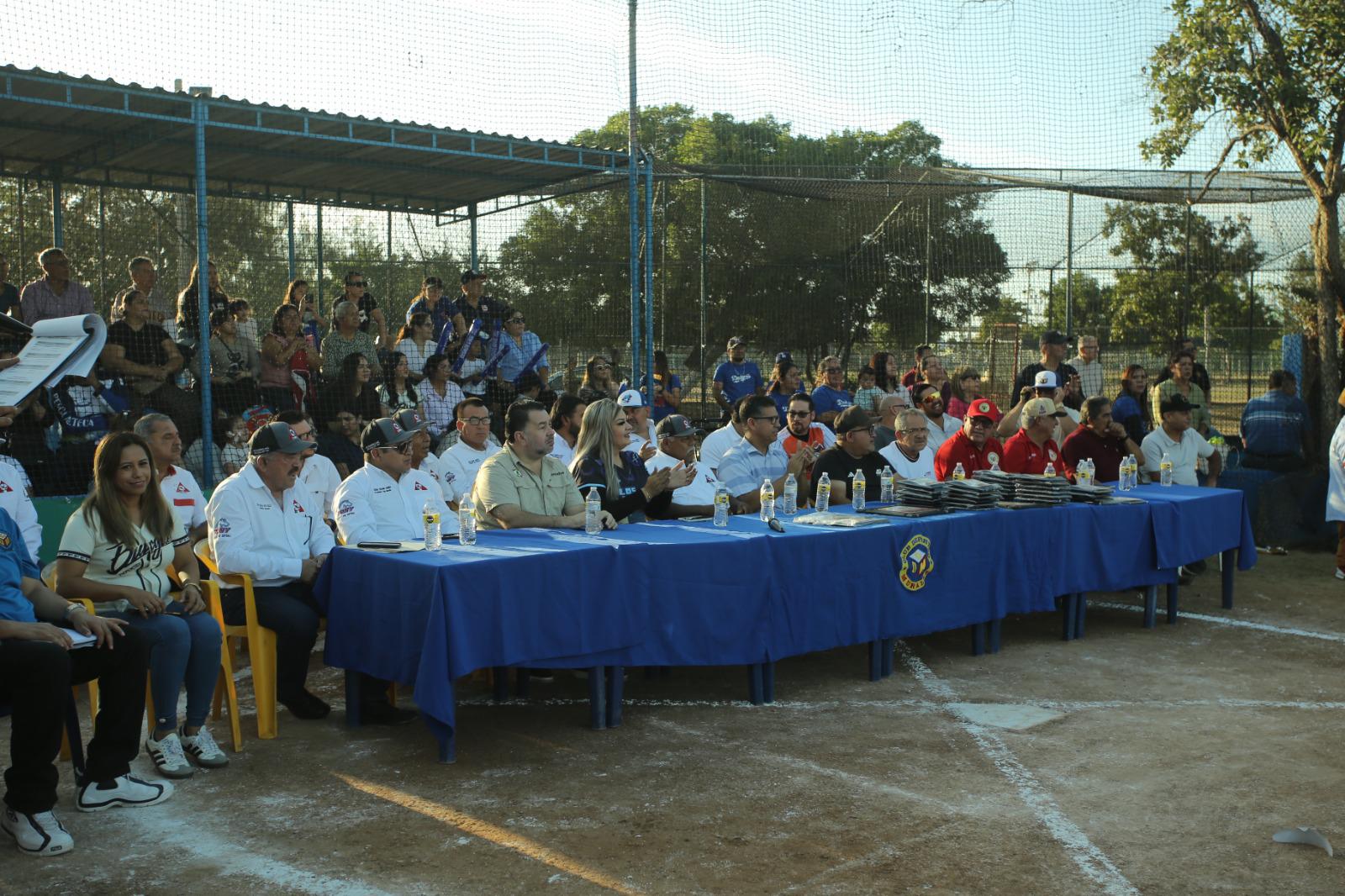$!Muralla inaugura su temporada infantil y juvenil con homenaje a Gerardo Núñez Sarabia