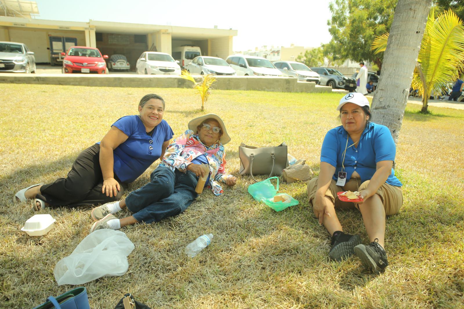 $!Alma Osuna Ochoa, Trinidad Ochoa y Aurora Santiago.
