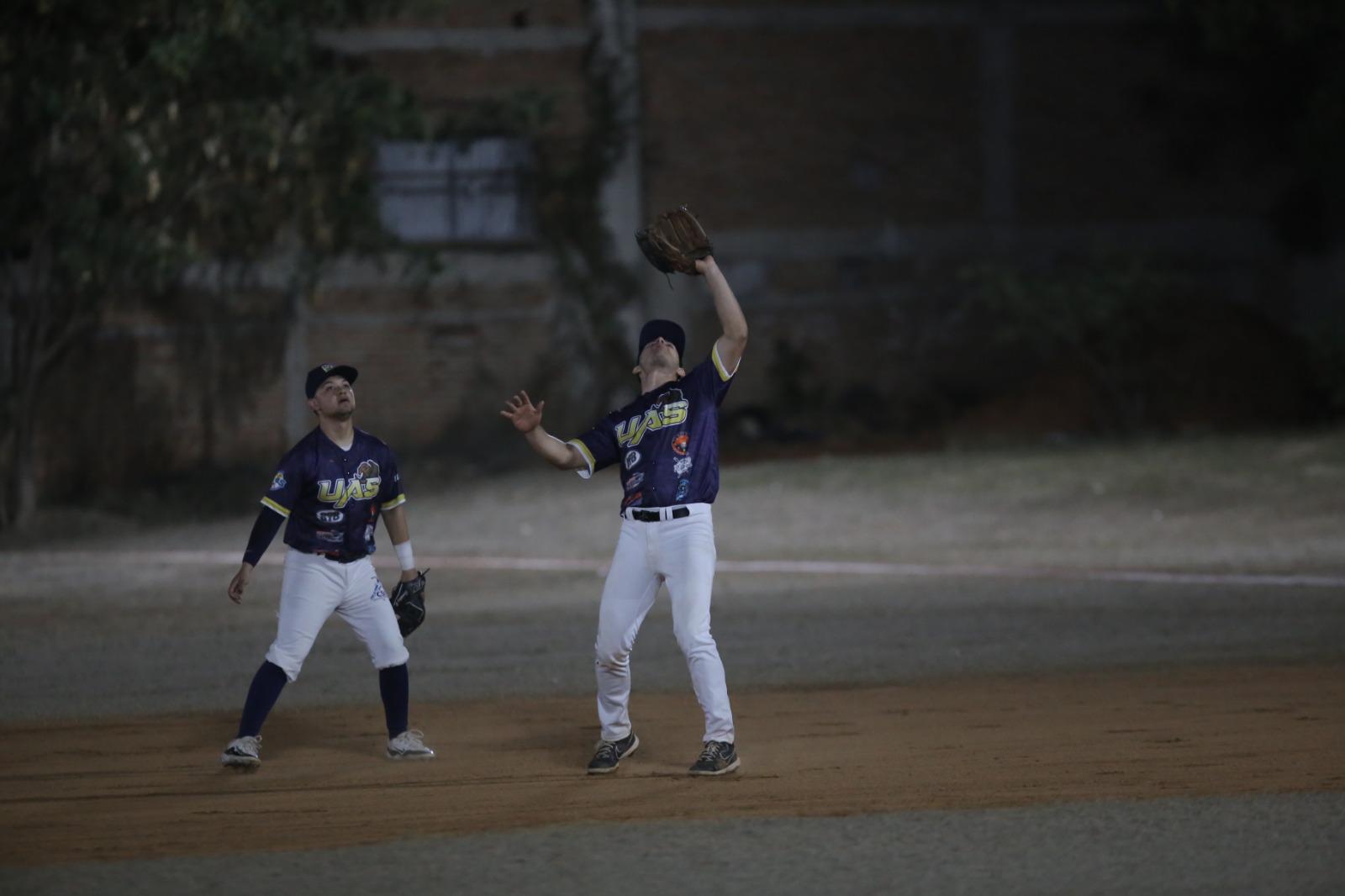 $!SUTERM domina la Liga de Beisbol Clase Abierta