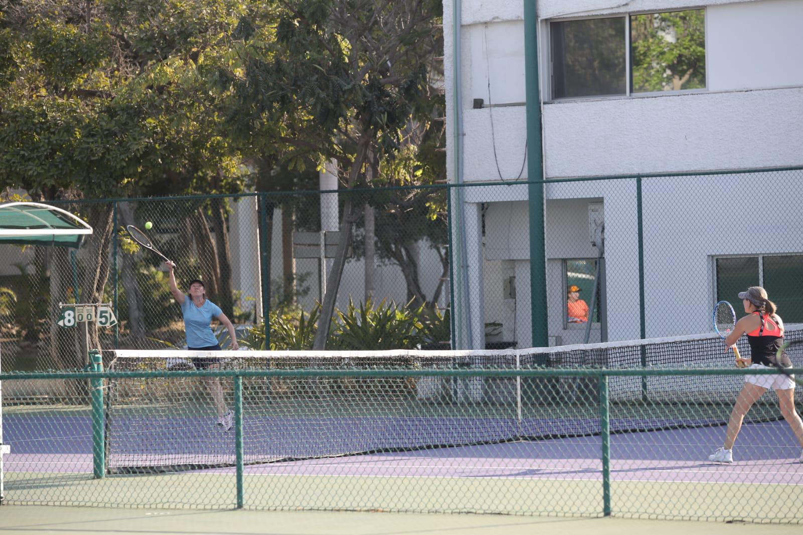 $!Medrano y Tapia avanzan a la final en la Copa Amstel Ultra