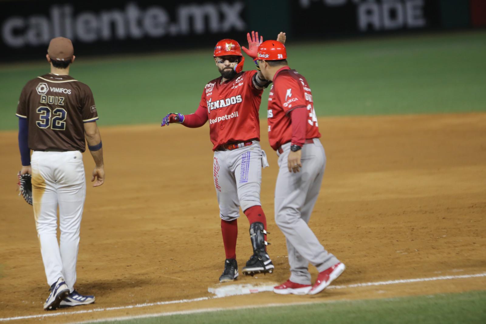 $!Venados de Mazatlán inicia serie clave con una derrota ante Tucson Baseball Team