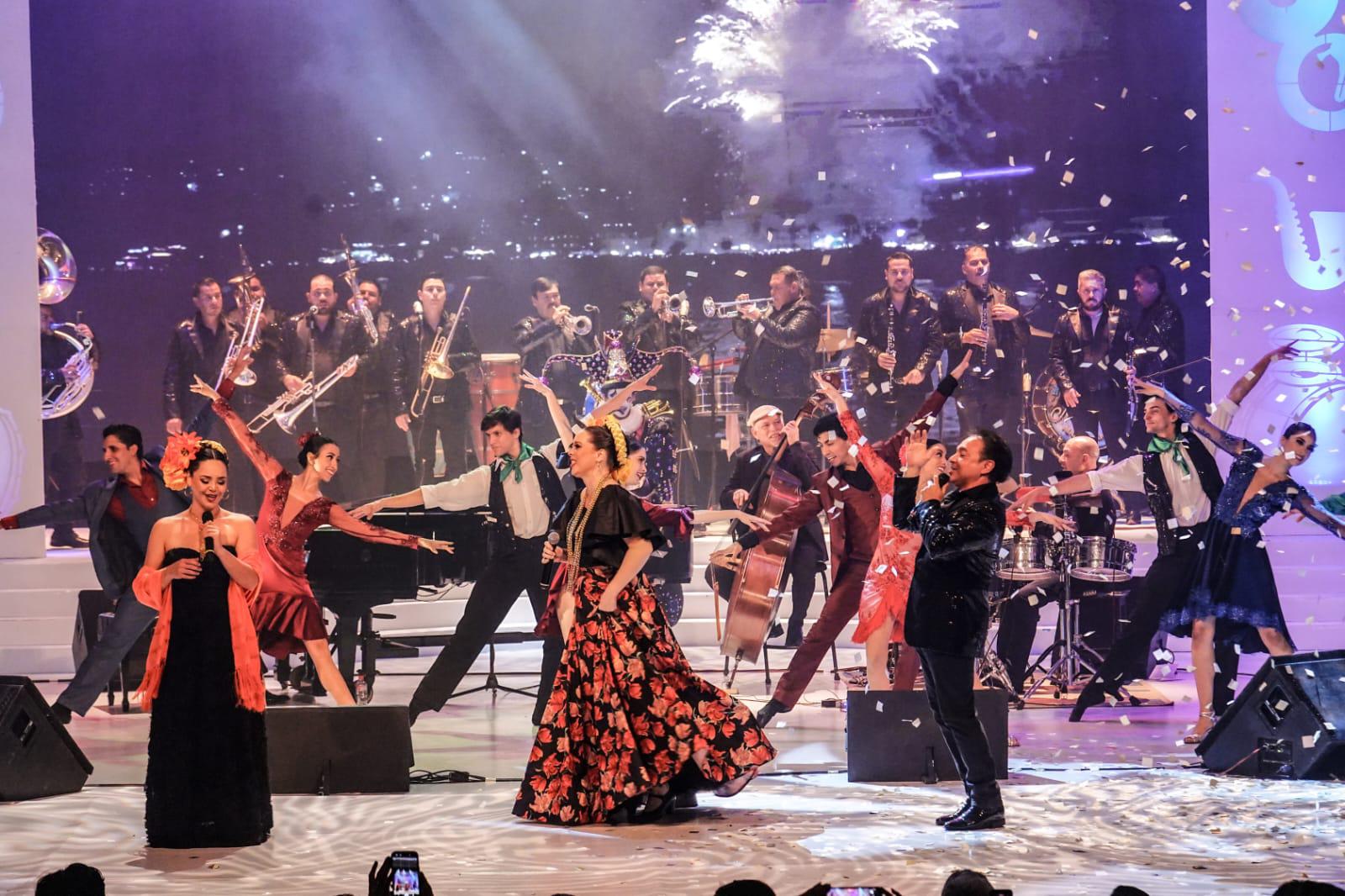 $!Me siento hija predilecta de Sinaloa y particularmente de Mazatlán: Ana Clavel