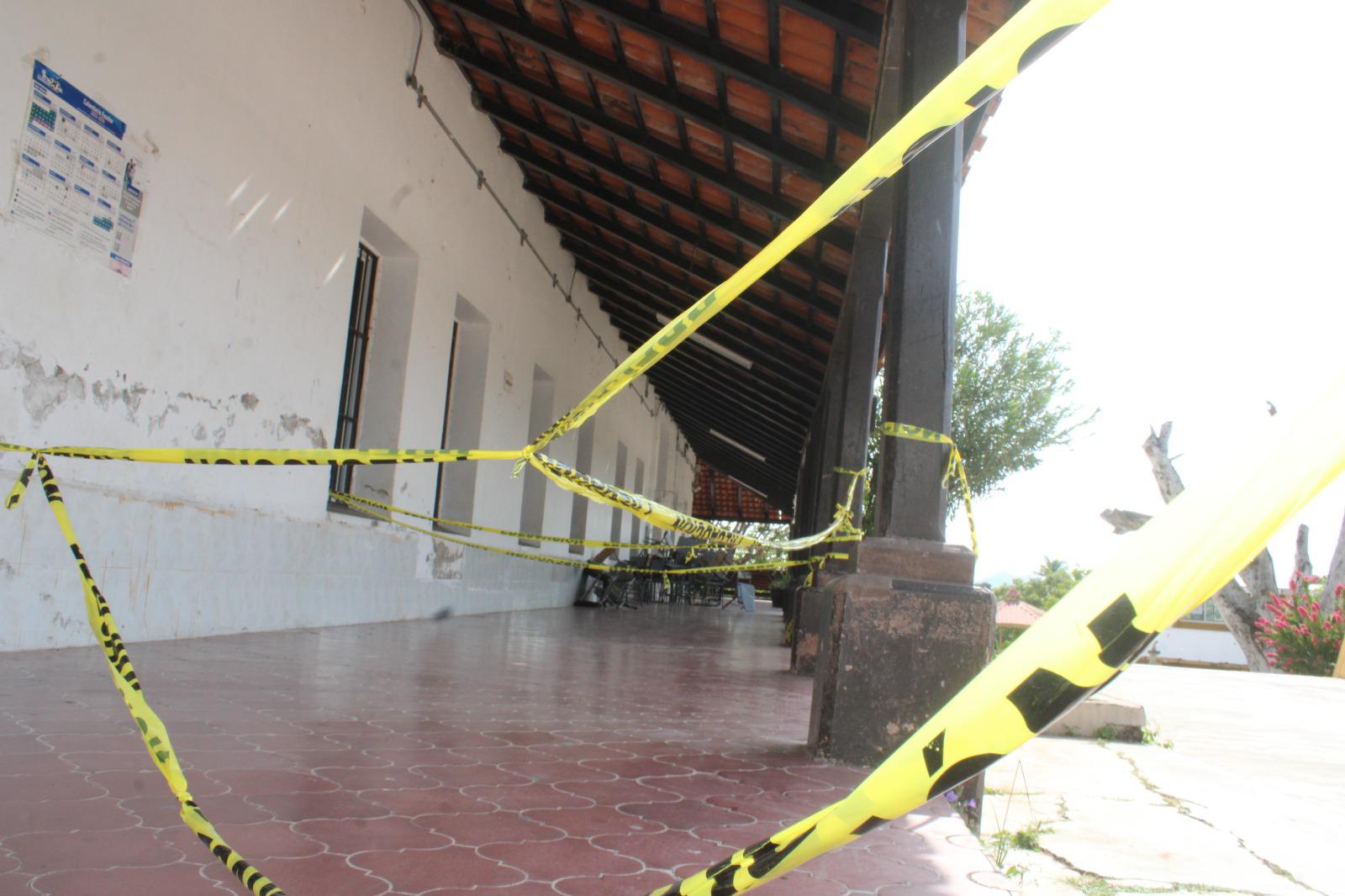 $!Padres de familia reclaman maestros y mejoras de plantel en secundaria de Rosario