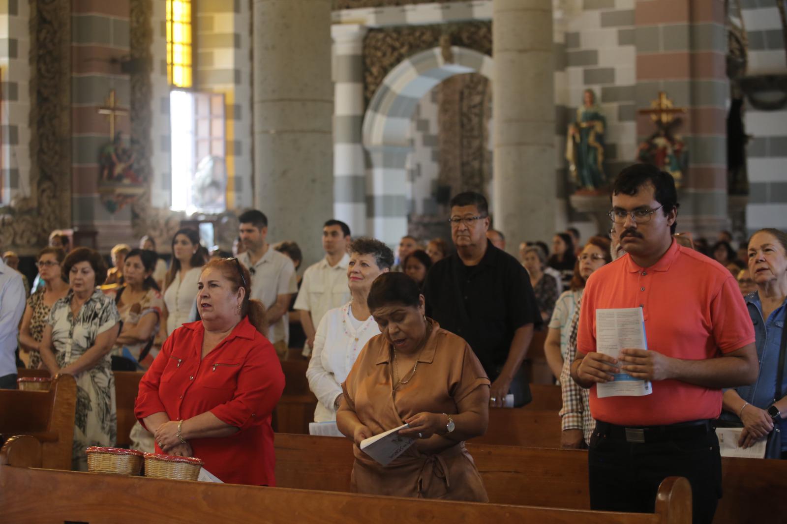 $!Obispo de Mazatlán: Jesús dignificó a la mujer y nos enseña a darle su lugar