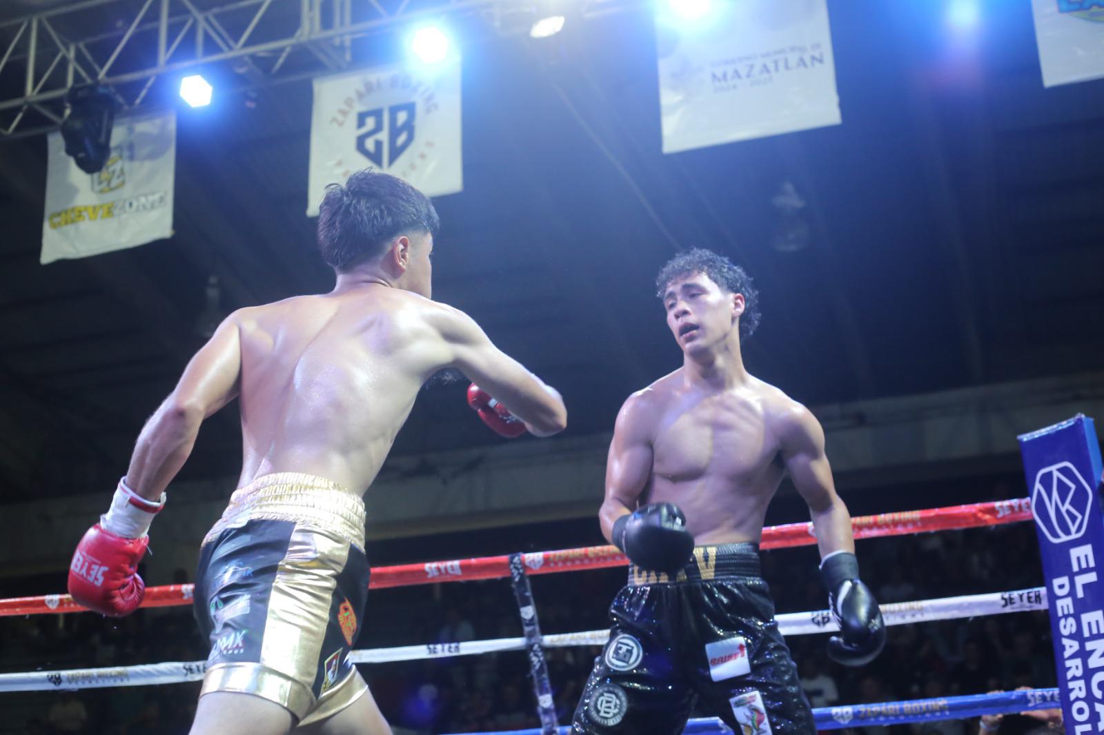 $!Escuinapense ‘Soldado’ Contreras sale avante en función Sangre Nueva 4