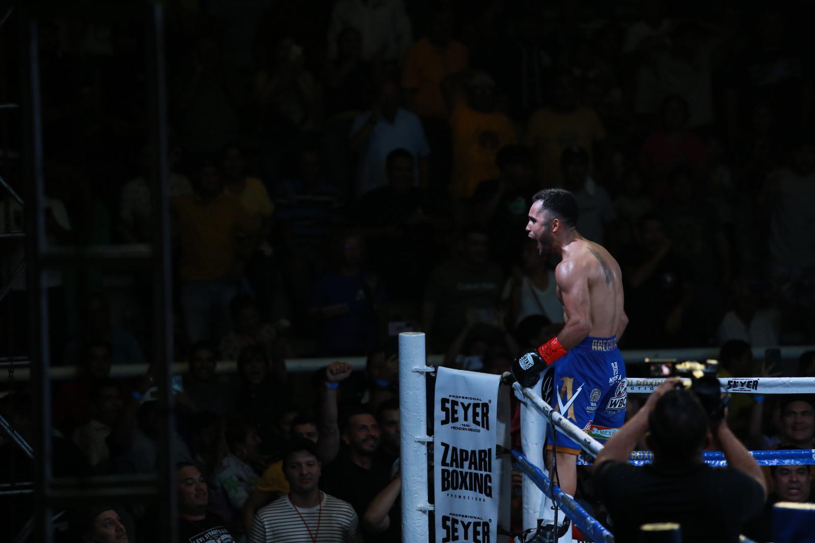 $!Conquista ‘Veneno’ Aréchiga campeonato de Norteamérica de peso Supergallo