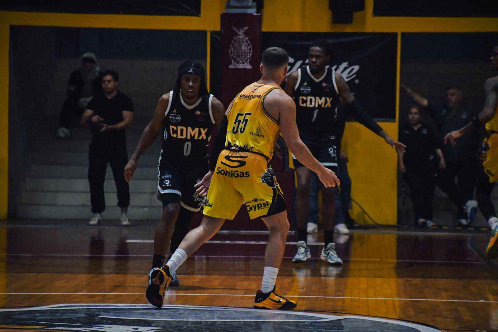 $!Caballeros de Culiacán viene de atrás para vencer a Ángeles de la CDMX