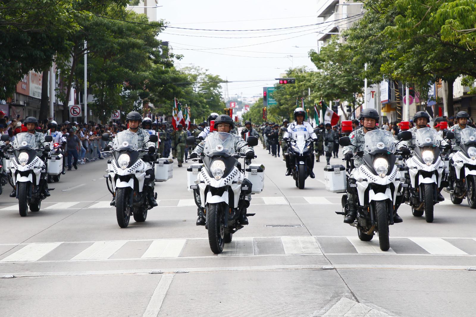 $!Realizan desfile militar en Culiacán por la Independencia de México