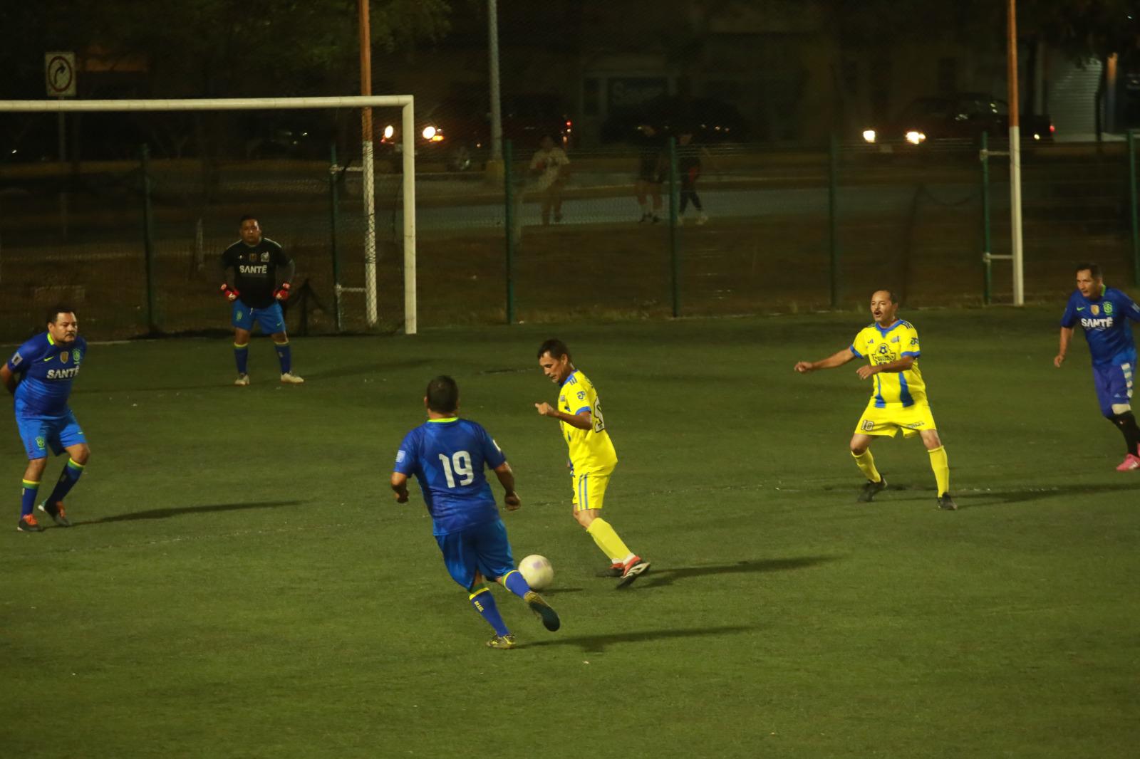 $!Federales FC se mete a semifinales de Liga de Futbol Superveteranos