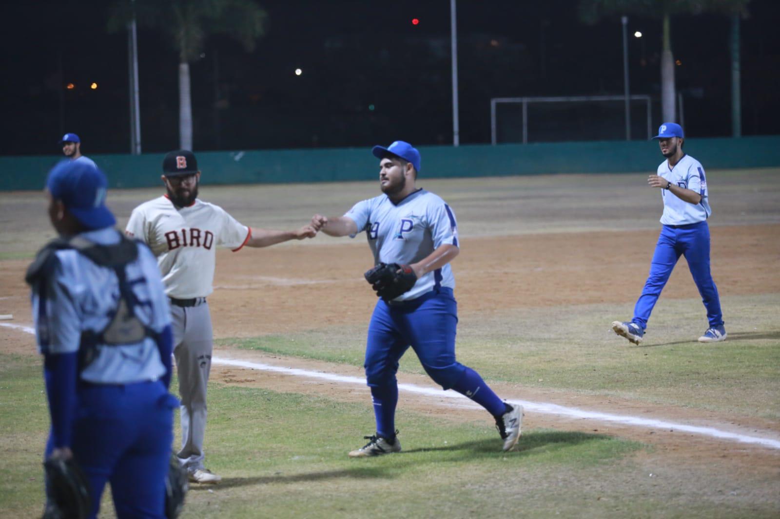 $!Picudos y Bird protagonizan juegazo en la Primera Fuerza