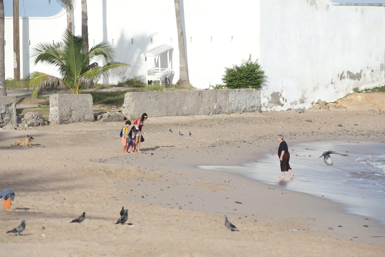 $!Cierran playas de Mazatlán por efectos de Huracán Pamela