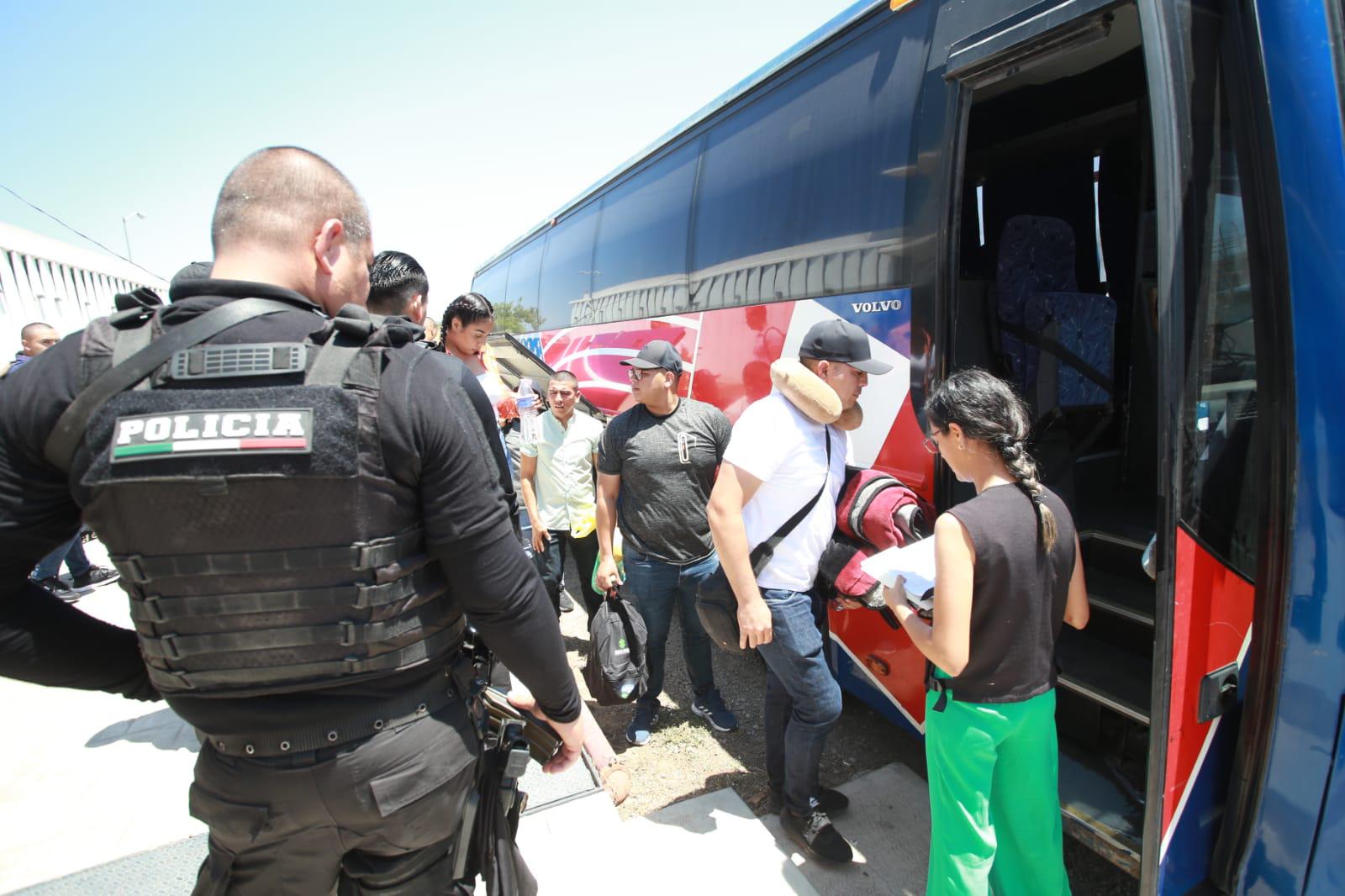 $!Se integran 74 cadetes de Mazatlán a la Universidad del Policía