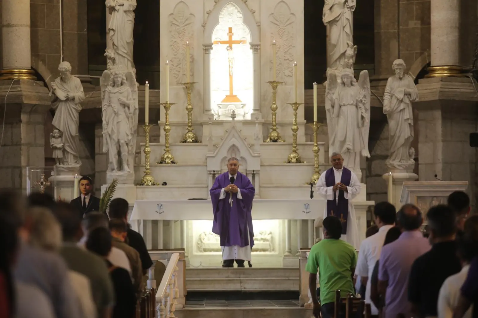 $!Obispo de Mazatlán: Jesús dignificó a la mujer y nos enseña a darle su lugar