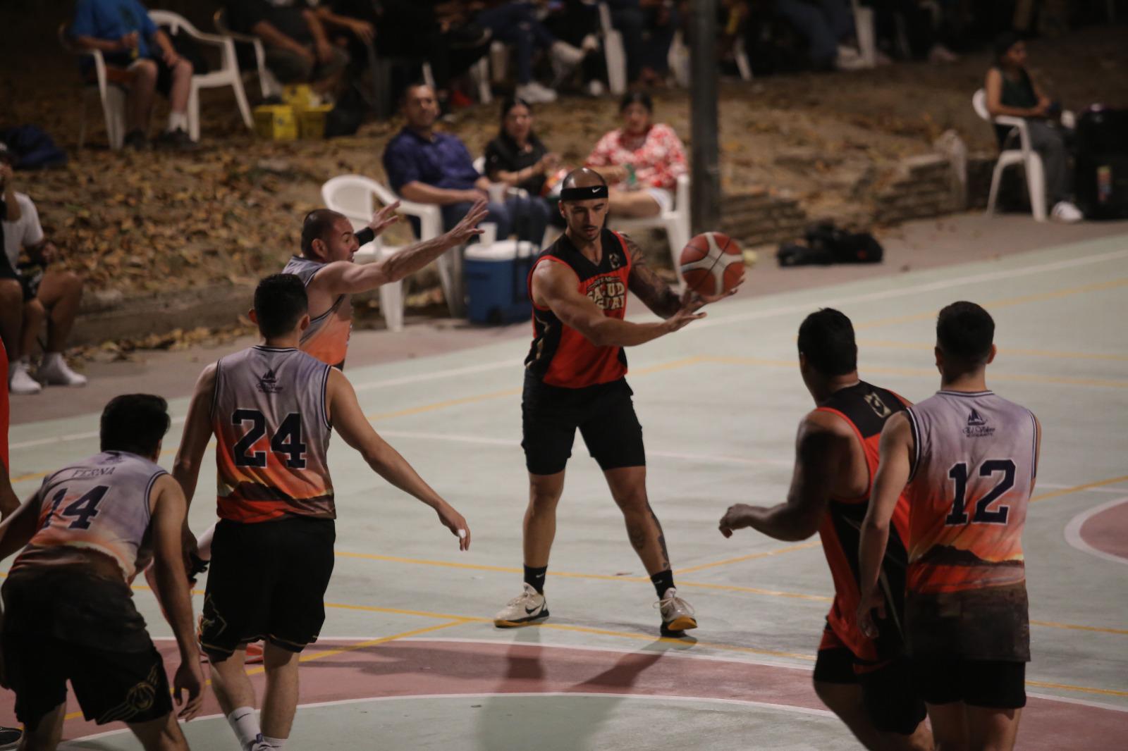 $!Restaurante El Velero deja ir el campeonato en Ciudades Hermanas