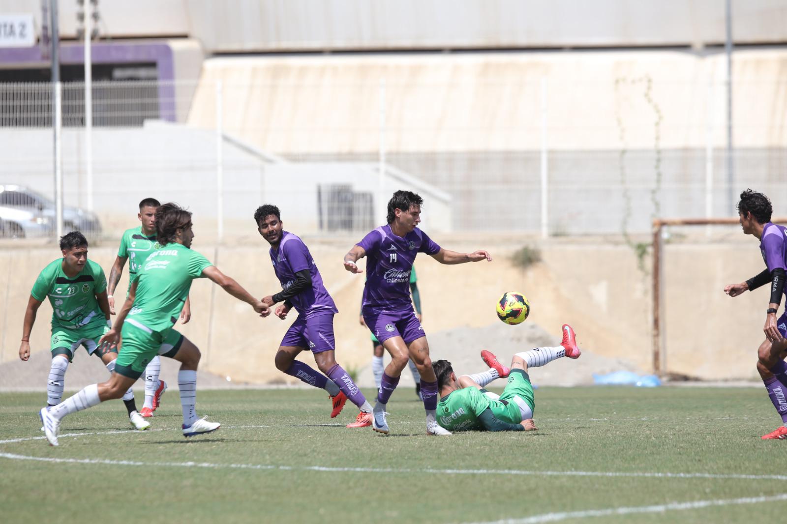 $!Mazatlán FC y Santos Laguna empatan en su primer amistoso de pretemporada