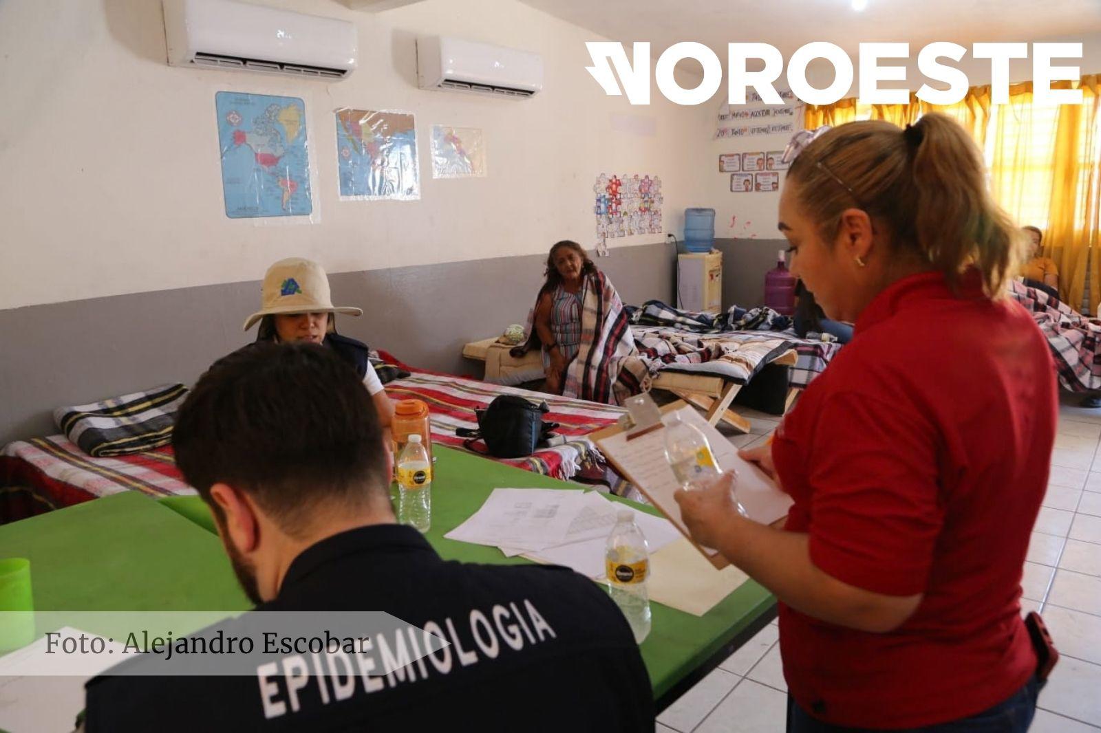 $!Fueron 23 personas en Las Aguamitas que tuvieron que pasar la noche en un albergue por inundaciones
