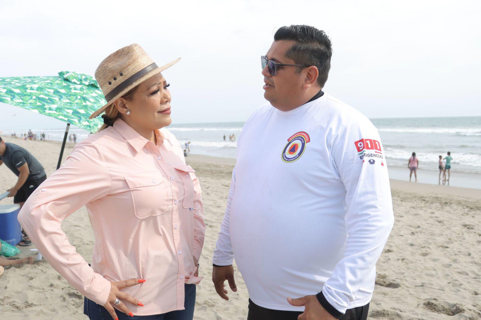 $!Supervisa Alcaldesa de Rosario las playas en el primer día de Semana Santa