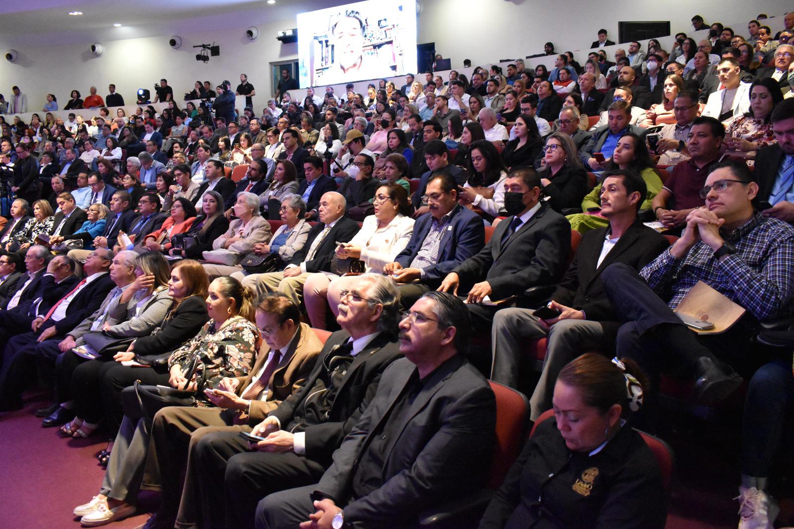 $!Presenta Sylvia Paz Díaz tercer informe de labores al frente de la UAdeO