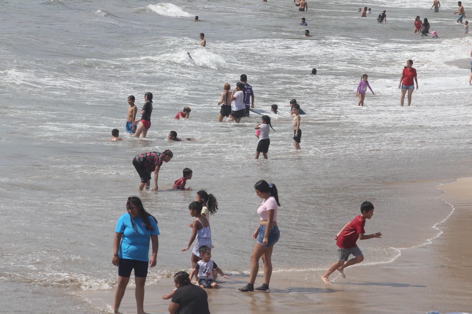 $!Perciben turistas a Mazatlán como un destino turístico seguro, afirma la Alcaldesa Estrella Palacios