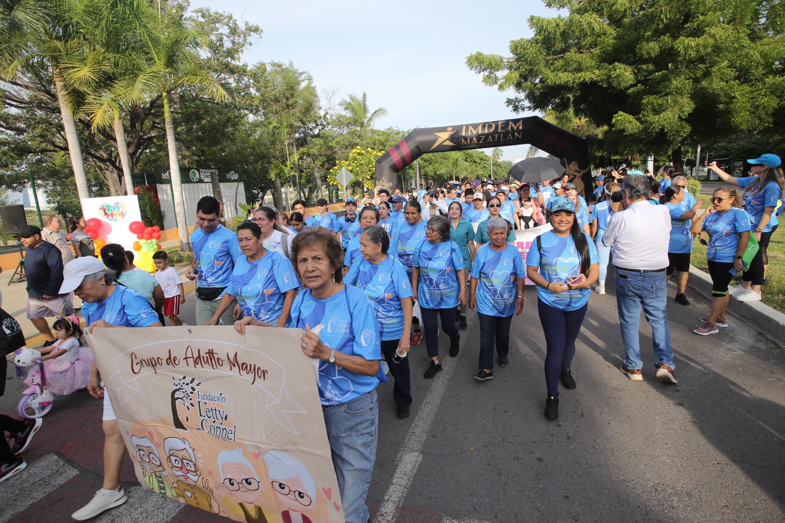 $!Celebran colorida Caminata por el Día Internacional de la Parálisis Cerebral en Mazatlán