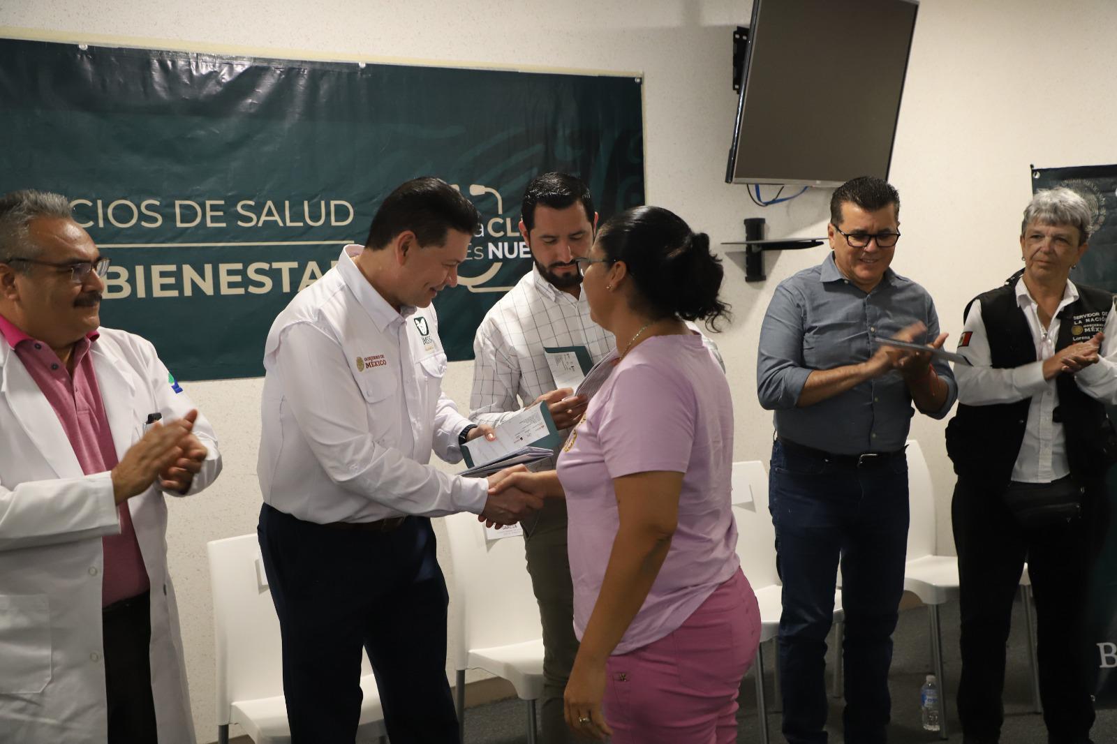 $!Entregan tarjetas del programa ‘La Clínica es Nuestra’, en Mazatlán