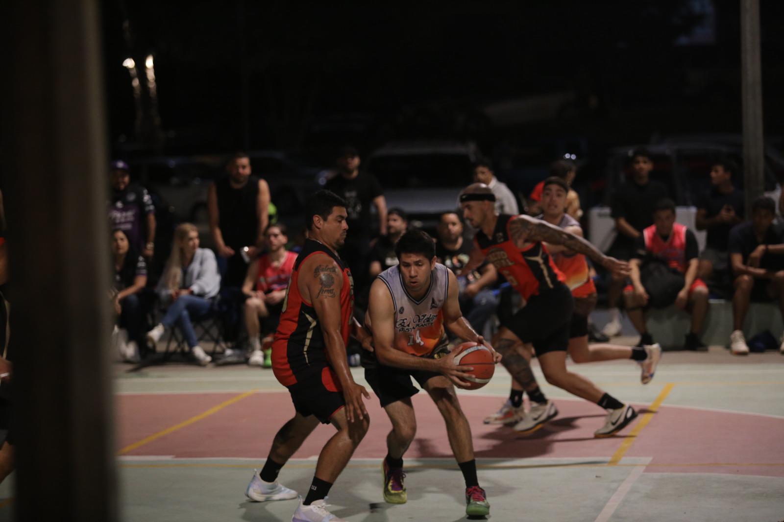 $!Restaurante El Velero deja ir el campeonato en Ciudades Hermanas