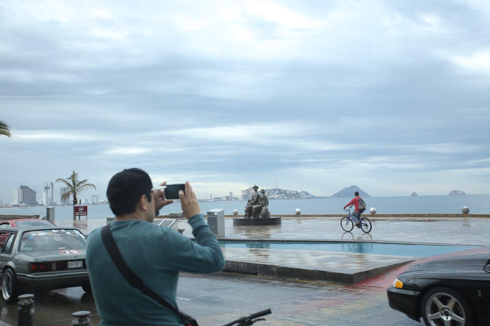 $!Cae lluvia matutina este sábado en Mazatlán