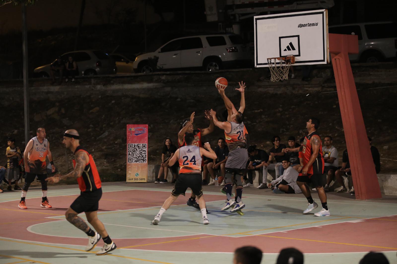 $!Restaurante El Velero deja ir el campeonato en Ciudades Hermanas