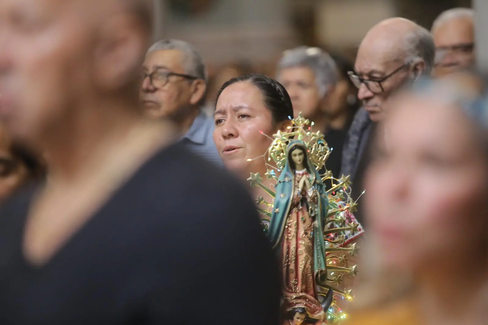 $!Cantan ‘Las Mañanitas’ a la Virgen de Guadalupe y piden por la paz en Sinaloa