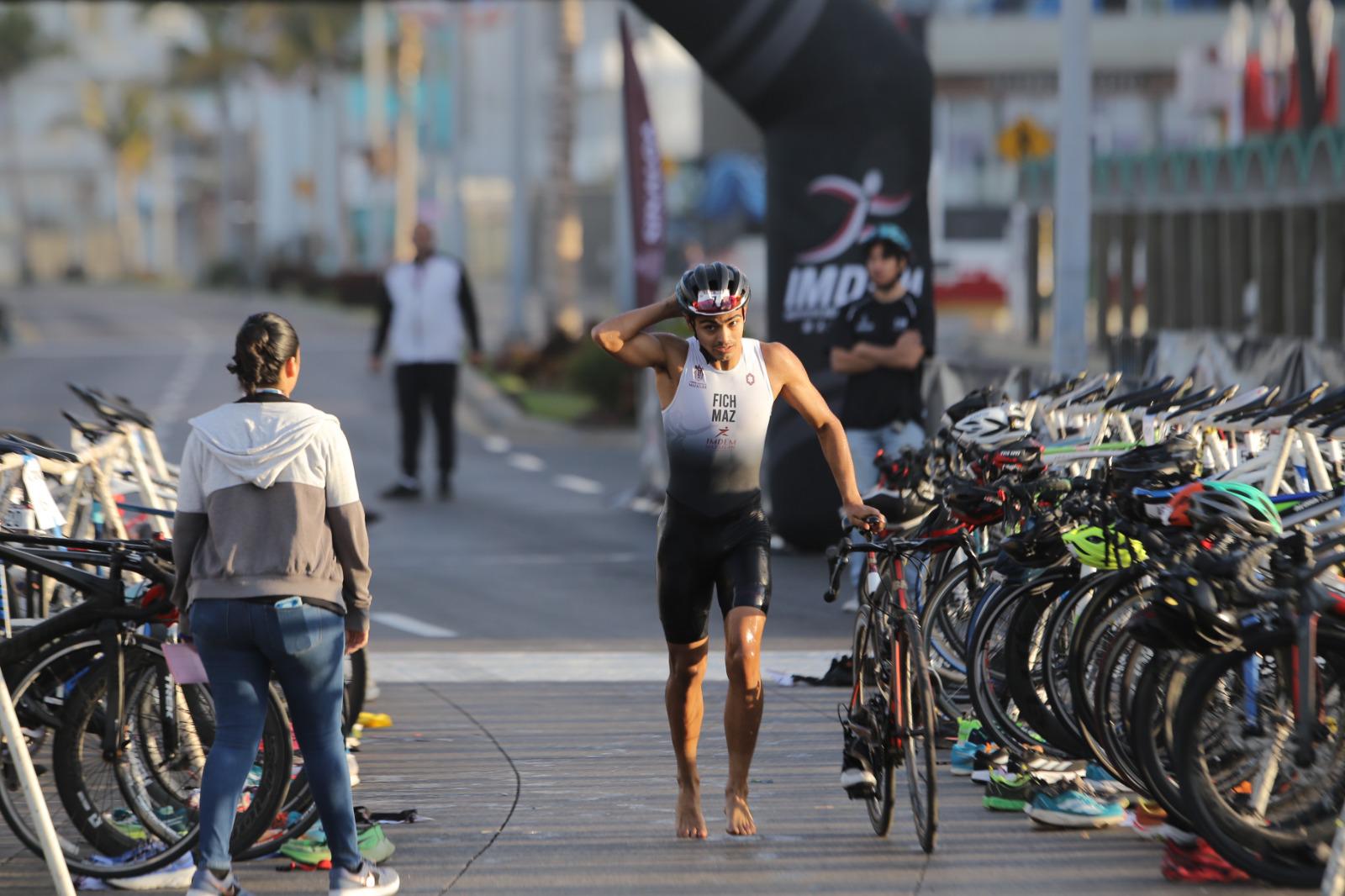 $!Impone condiciones Mazatlán en estatal de triatlón, en Juegos Conade