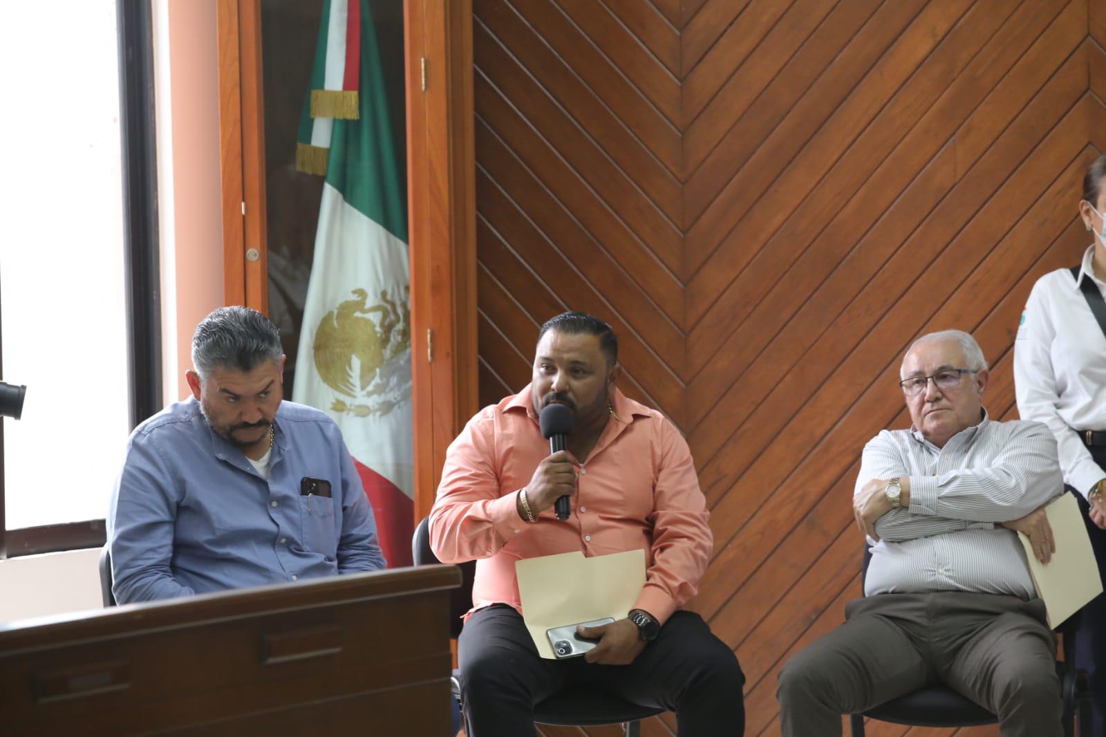 $!Regidores de Mazatlán piden reponer proceso en adquisición de luminarias