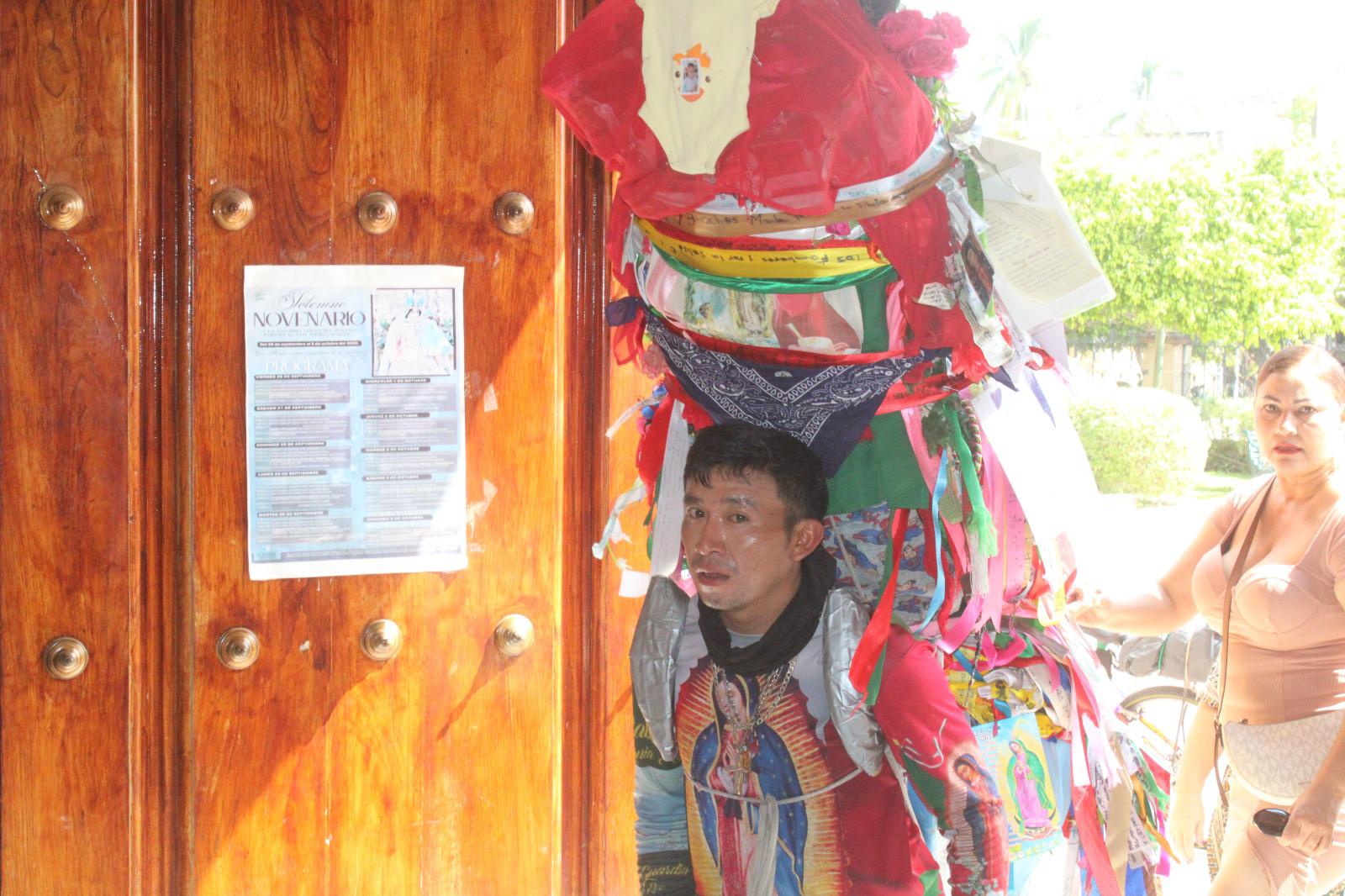 $!Santiago recorre más de 3 mil kilómetros en bicicleta con la Virgen de Guadalupe a cuestas