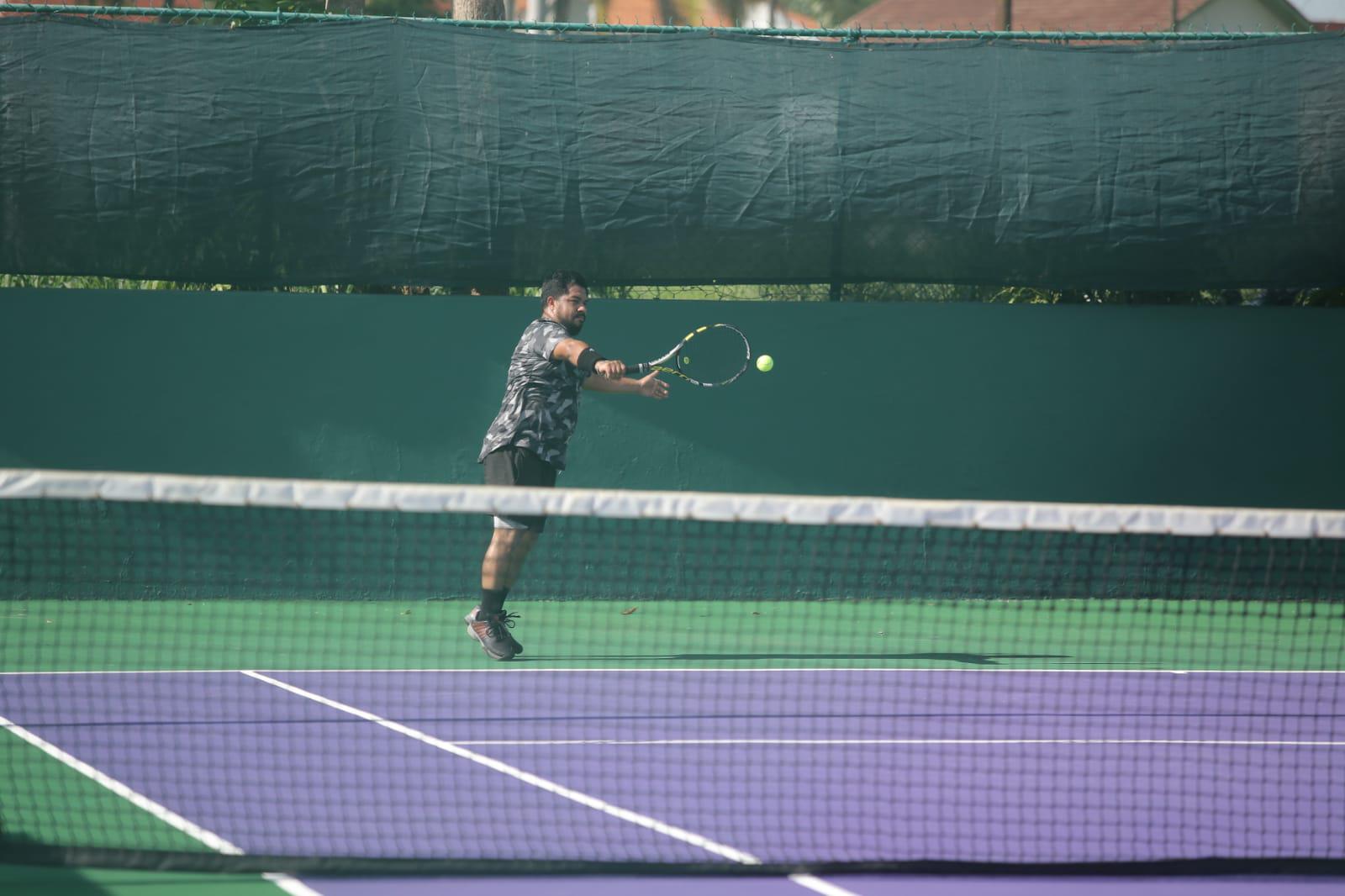 $!Villanueva y Nieto sellan victorias en Copa de Tenis Amstel de la Independencia