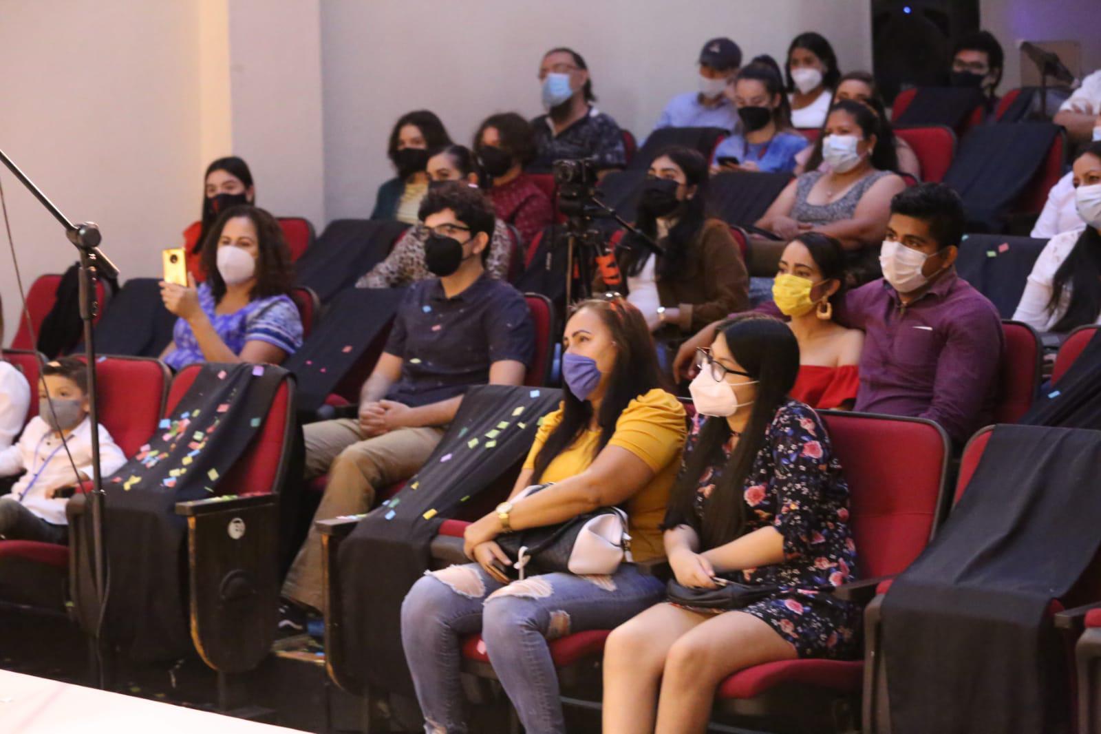 $!Disfruta el público de una tarde al estilo ‘Broadway’